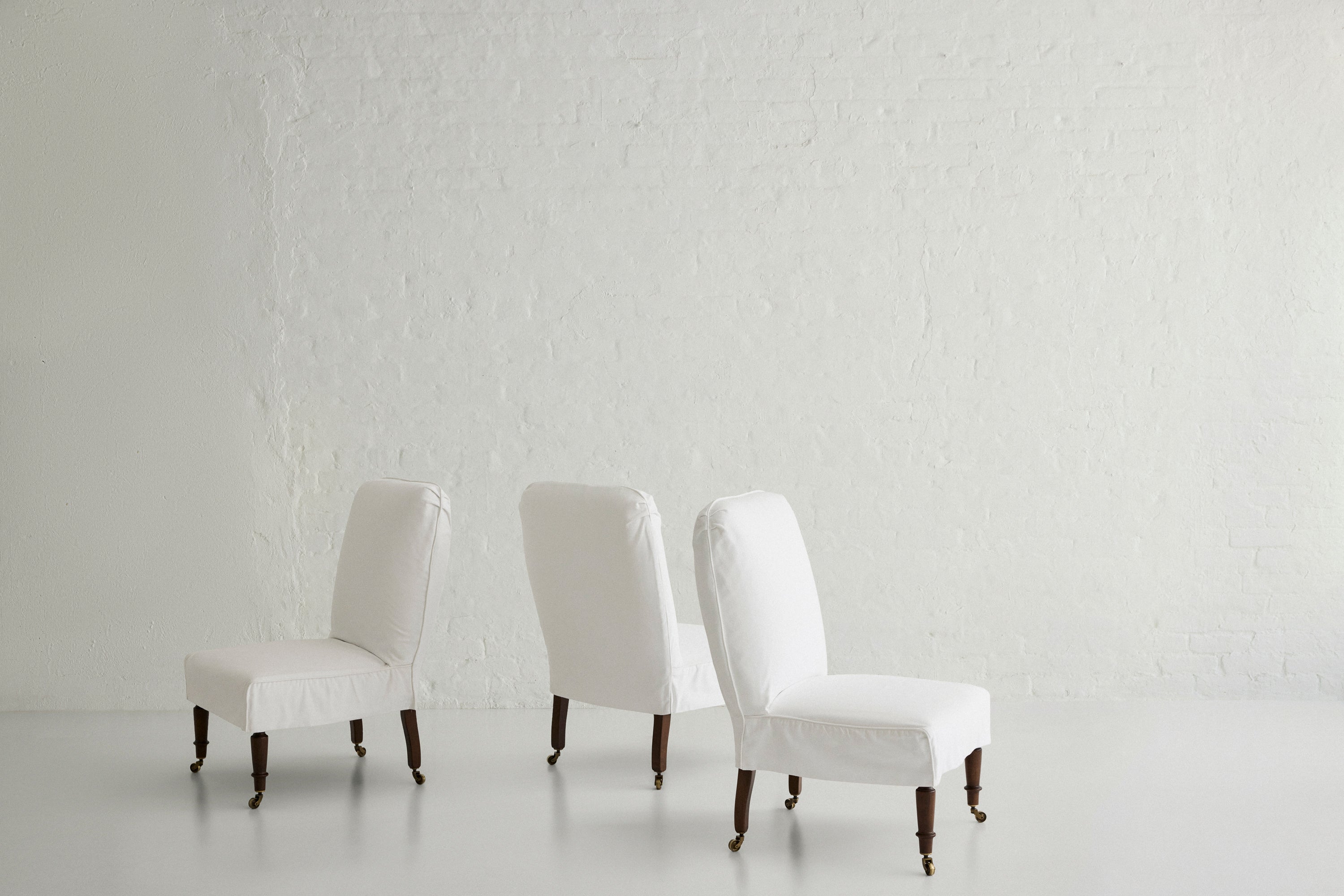 Studio Slipper Chair in Cotton