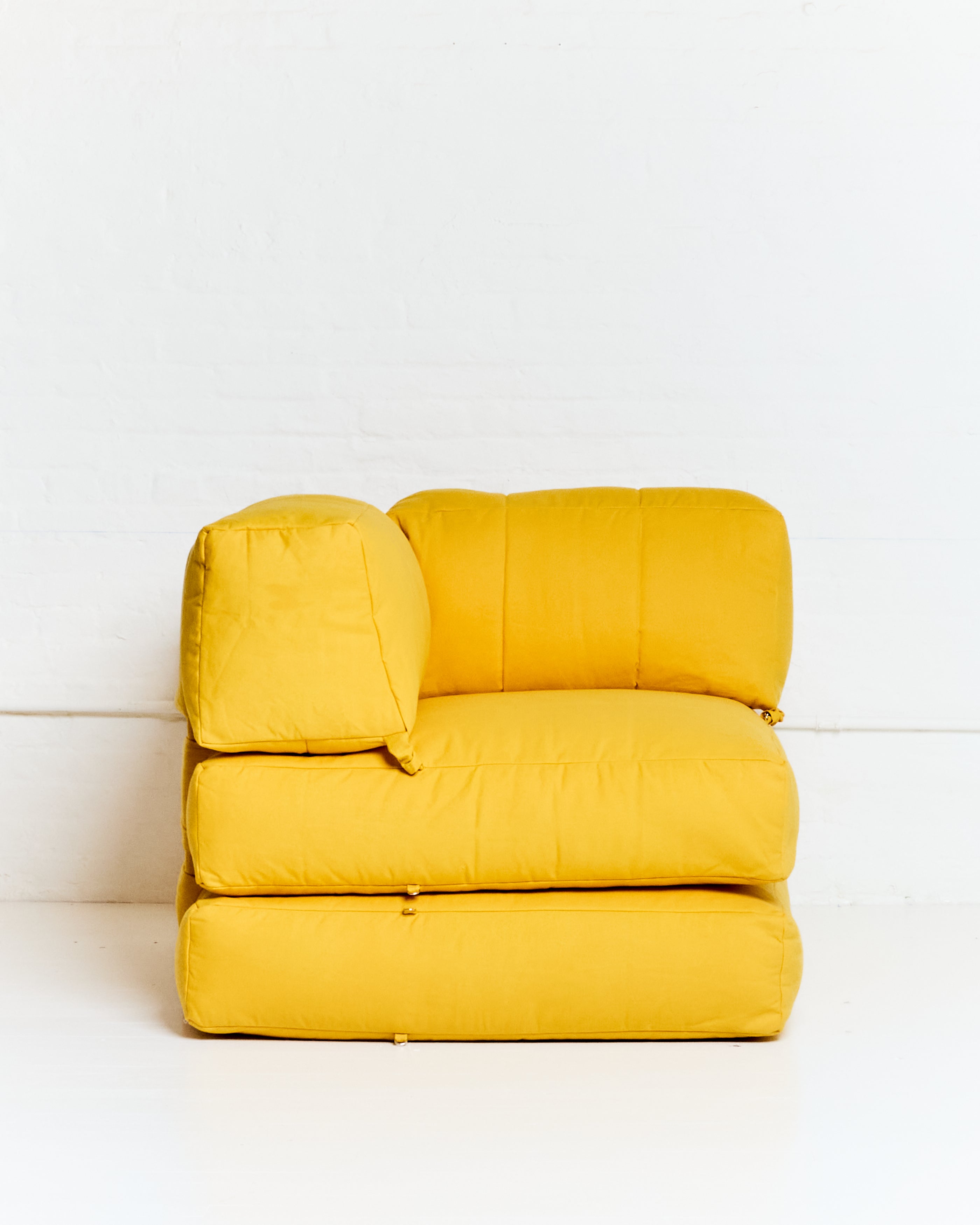 Duvet Corner Module Taxi Yellow