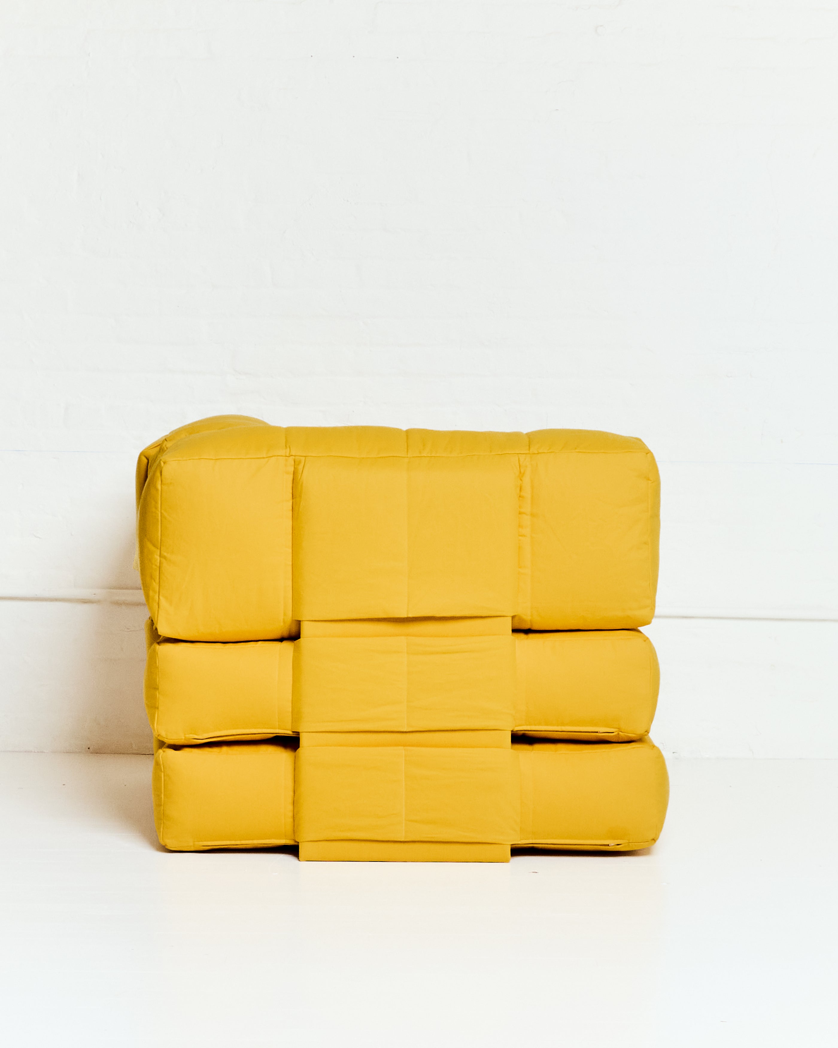 Duvet Corner Module Taxi Yellow