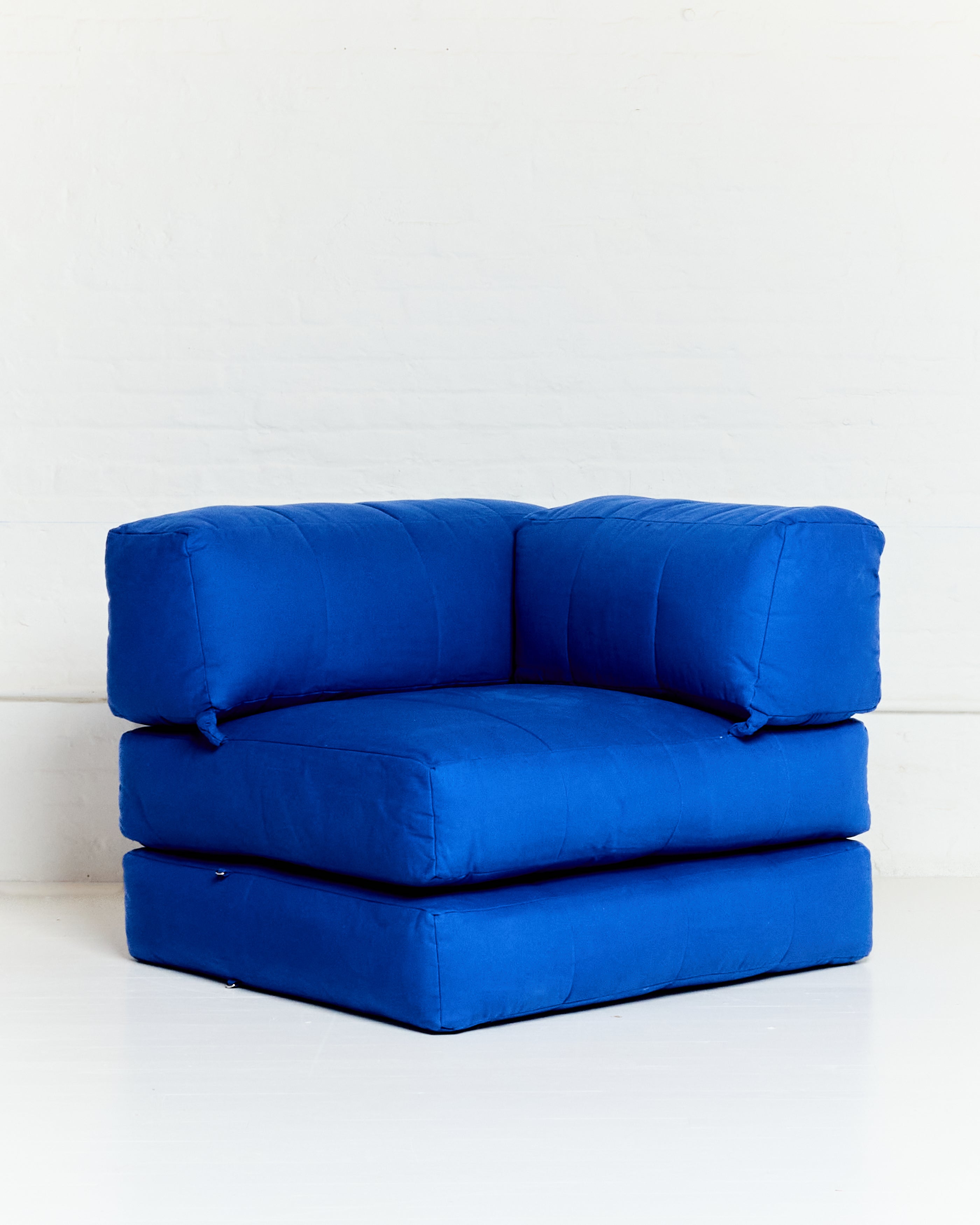 Duvet Corner Module Taxi Yellow