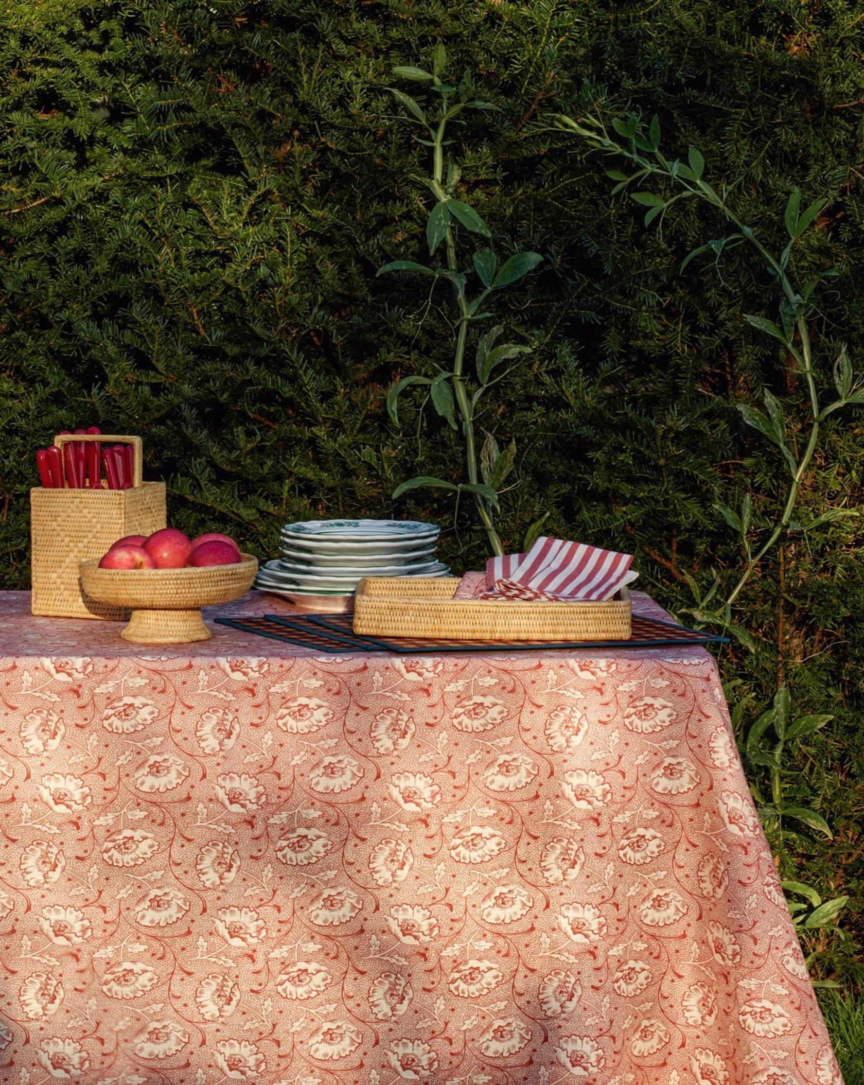 Woven Sabbia Fruit Stand, Small