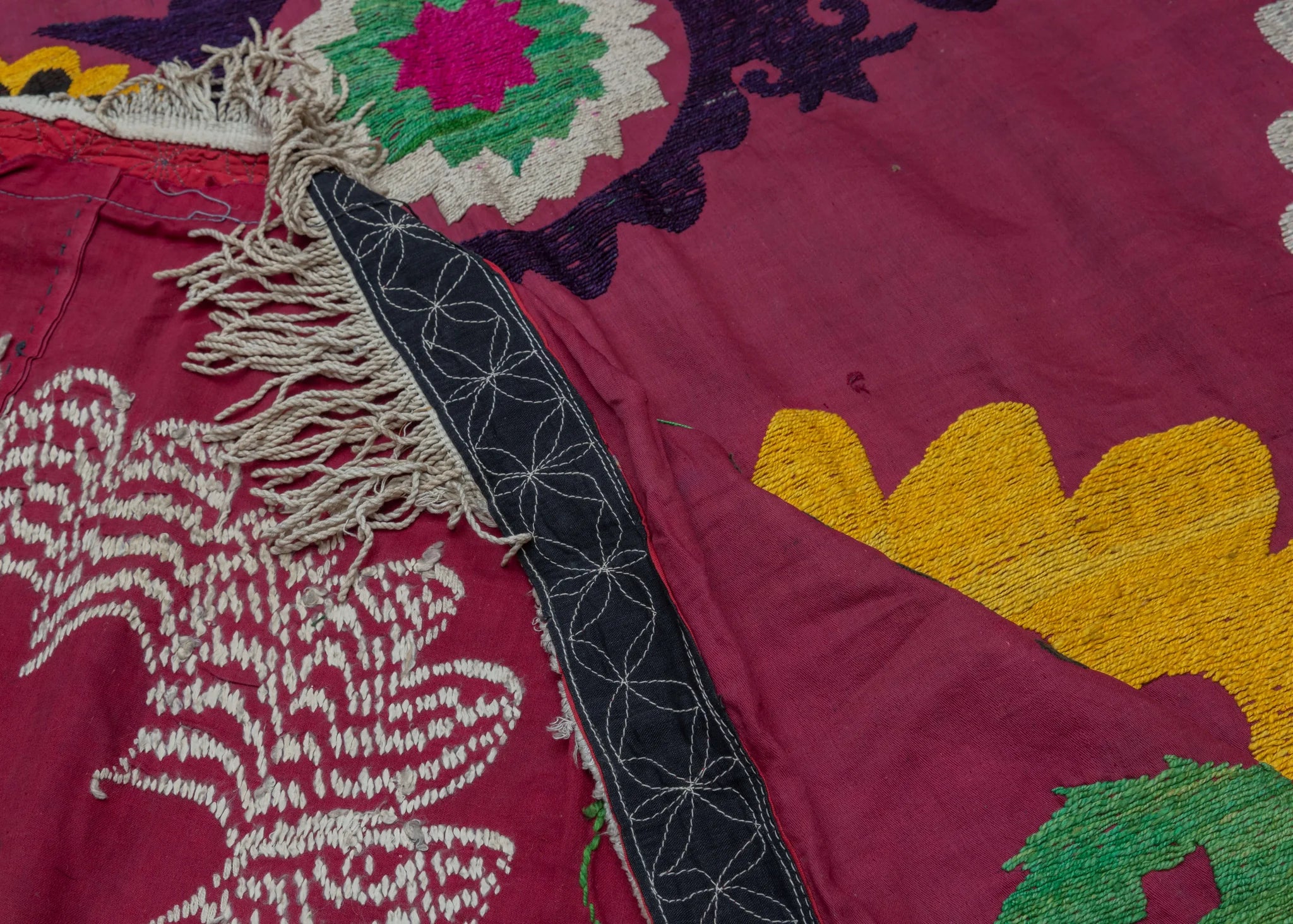 Vintage “1975” Uzbekistan Suzani 5’8 x 9’2