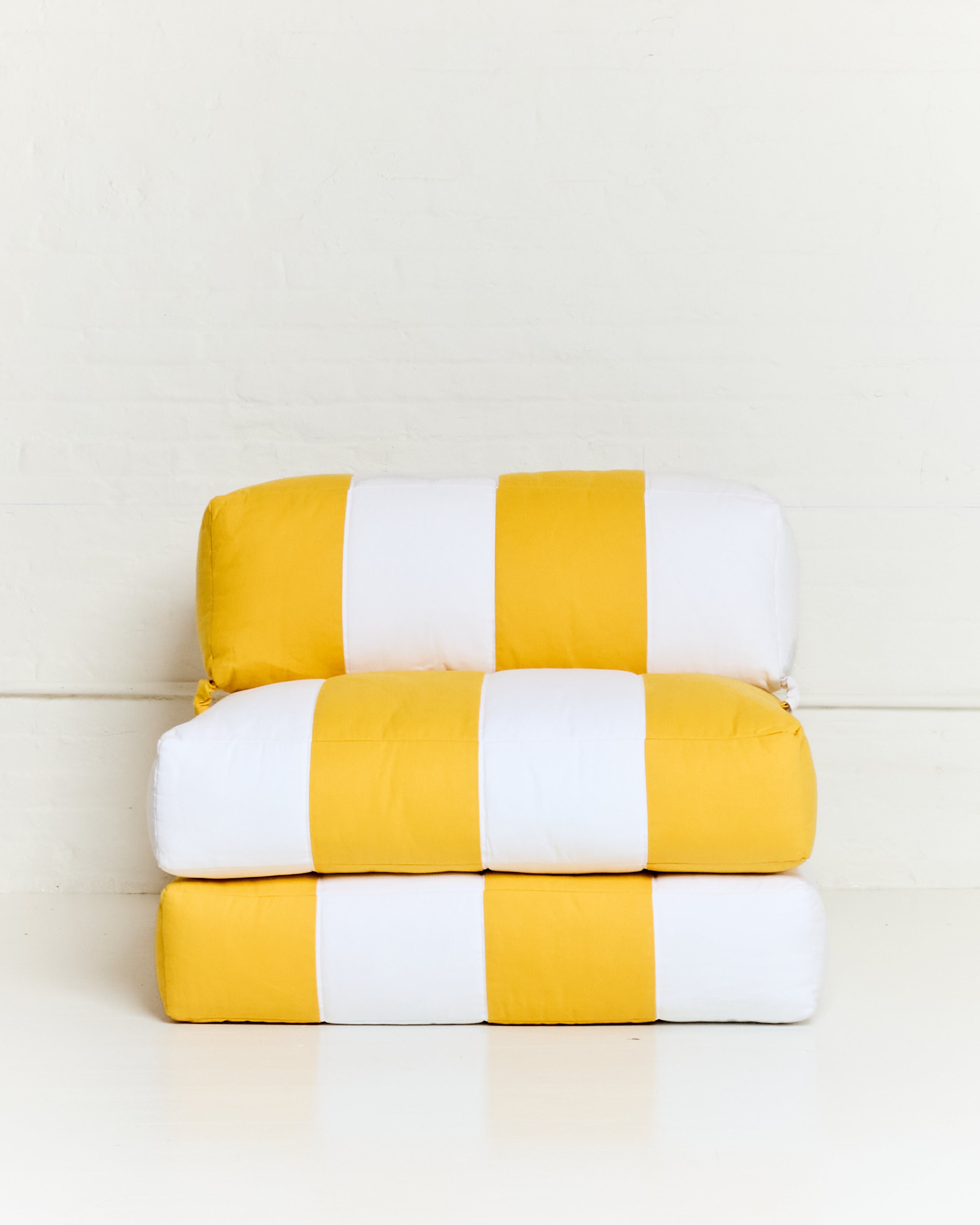 Duvet Armless Module Multi Vintage Red/Klein Blue