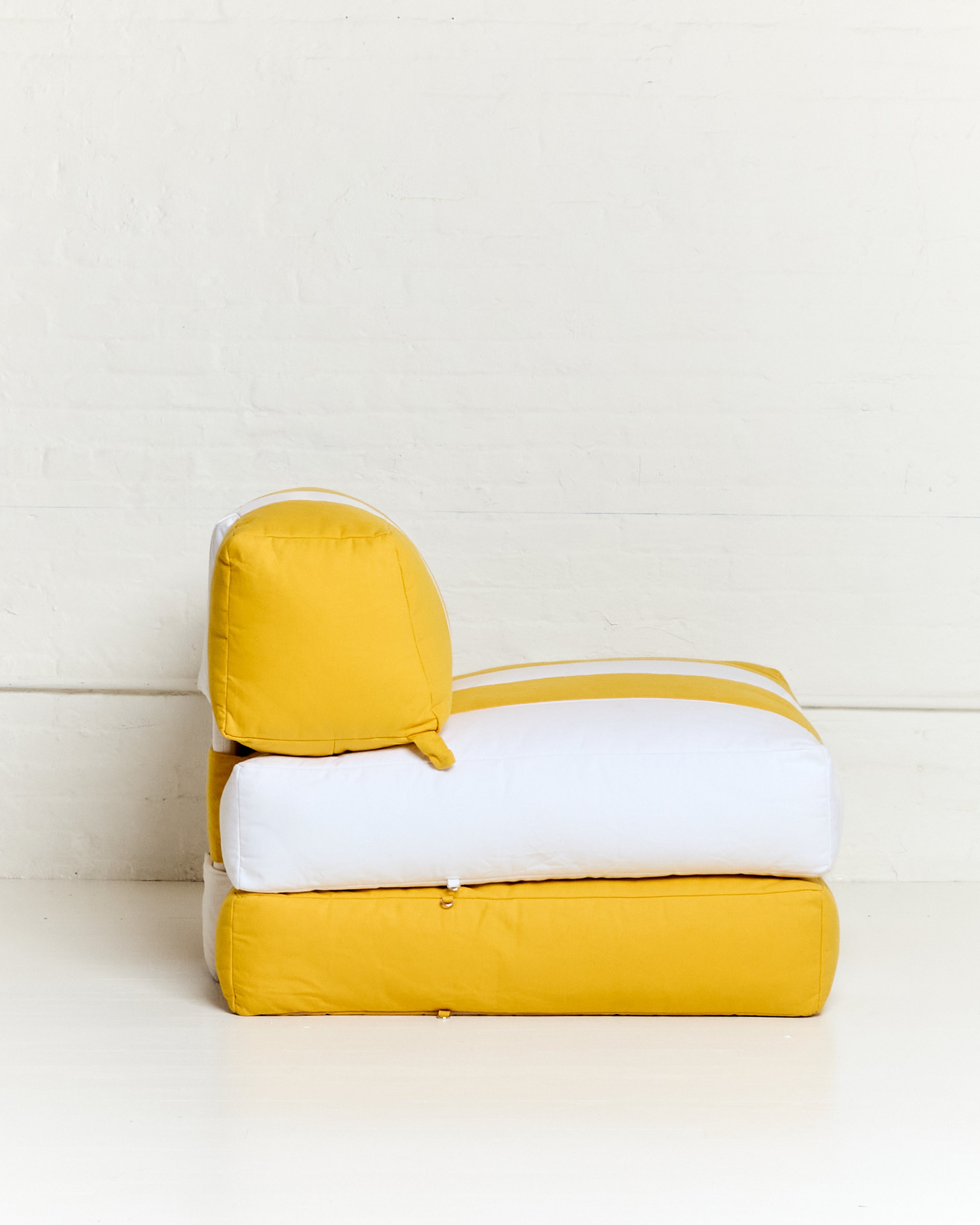 Duvet Armless Module Multi Vintage Red/Klein Blue