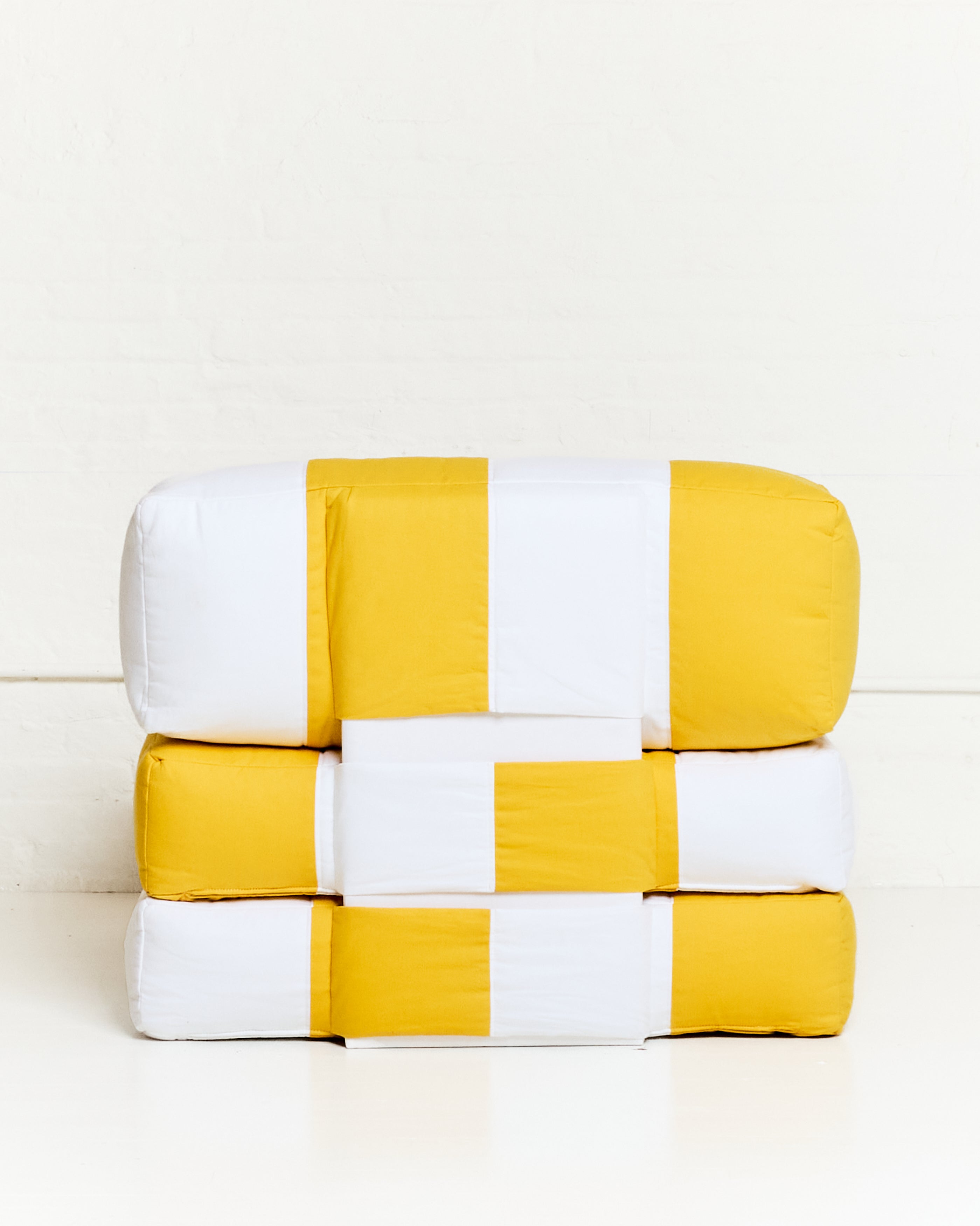 Duvet Armless Module Multi Vintage Red/Klein Blue