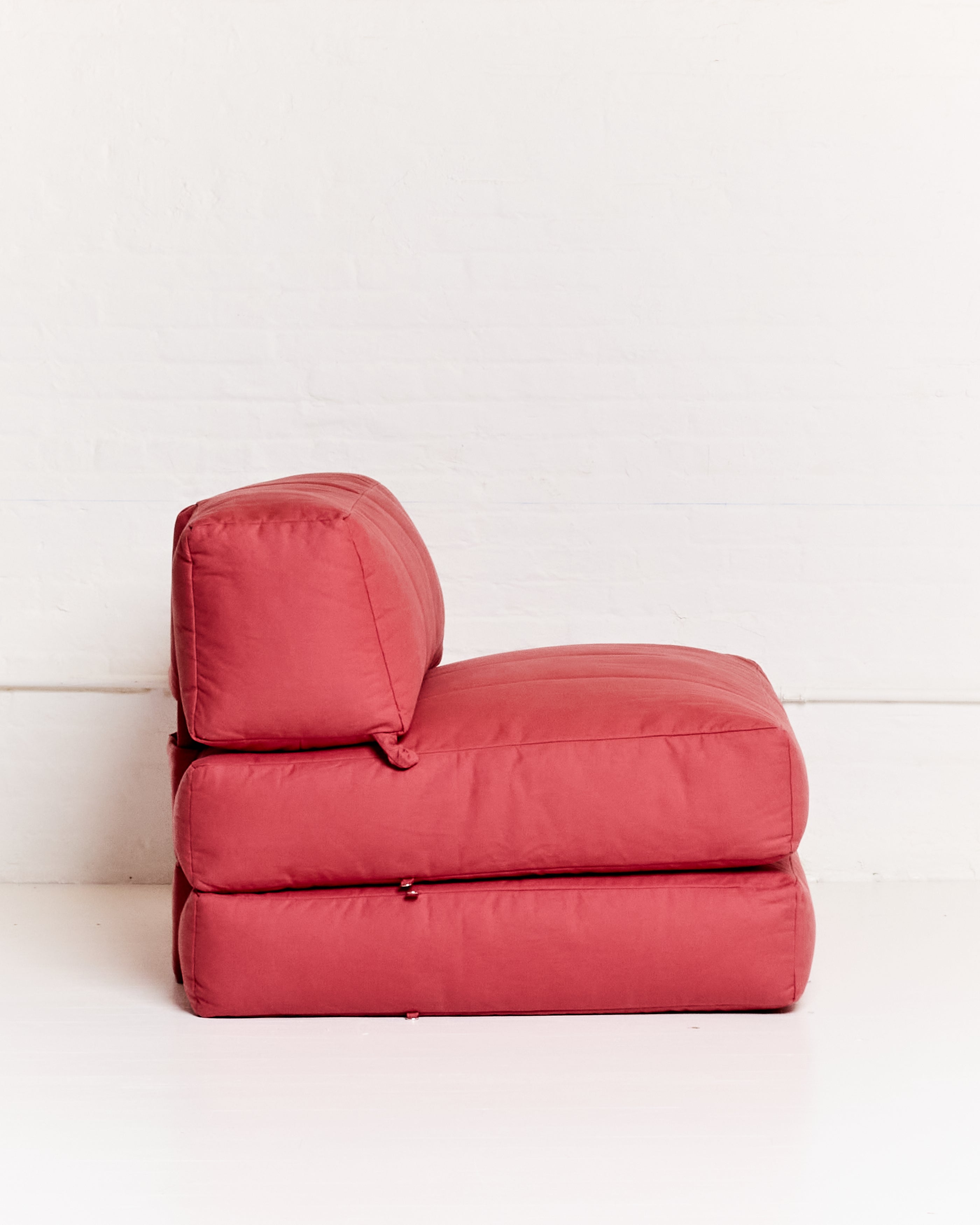 Duvet Armless Module Multi Vintage Red/Klein Blue