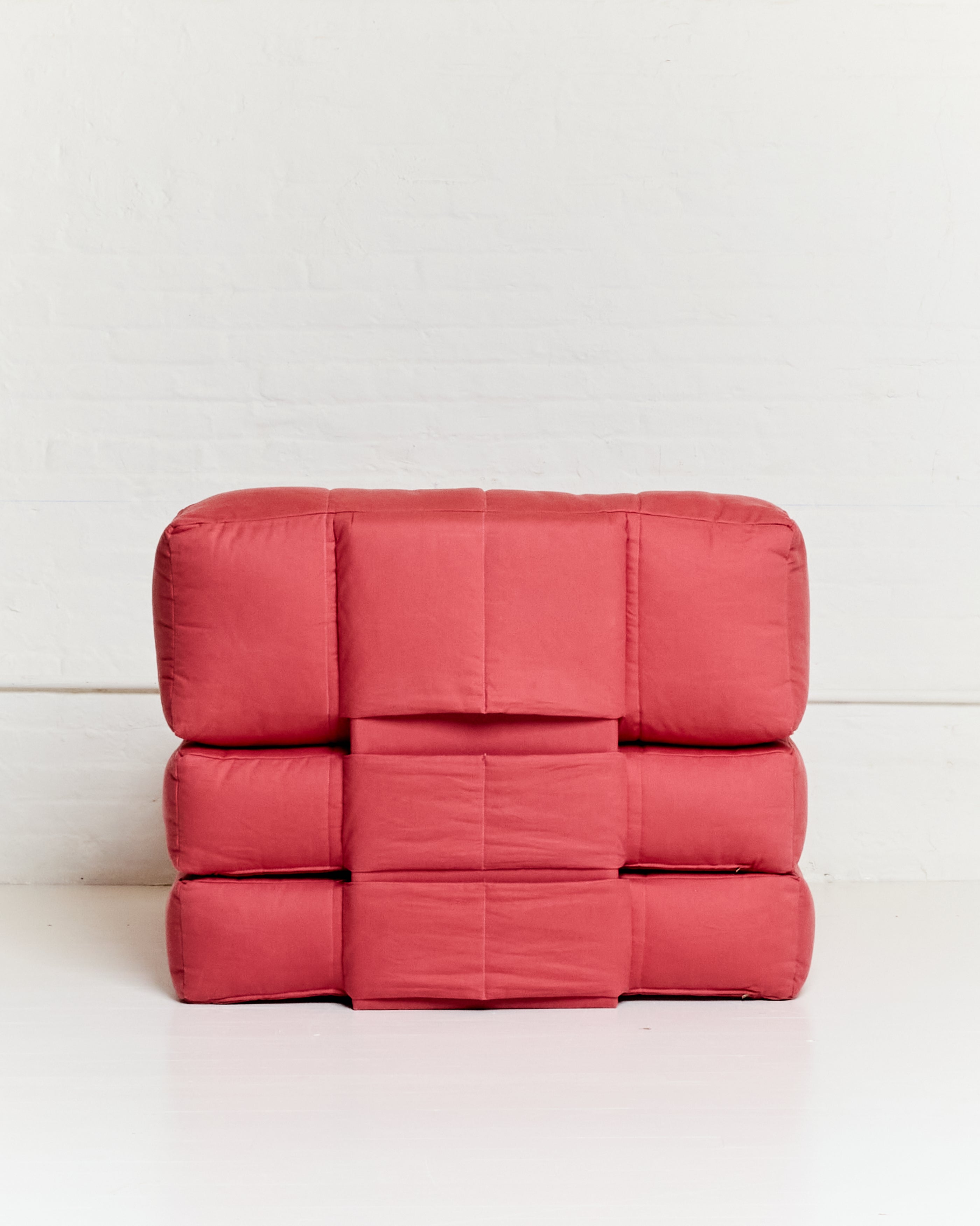 Duvet Armless Module Multi Vintage Red/Klein Blue