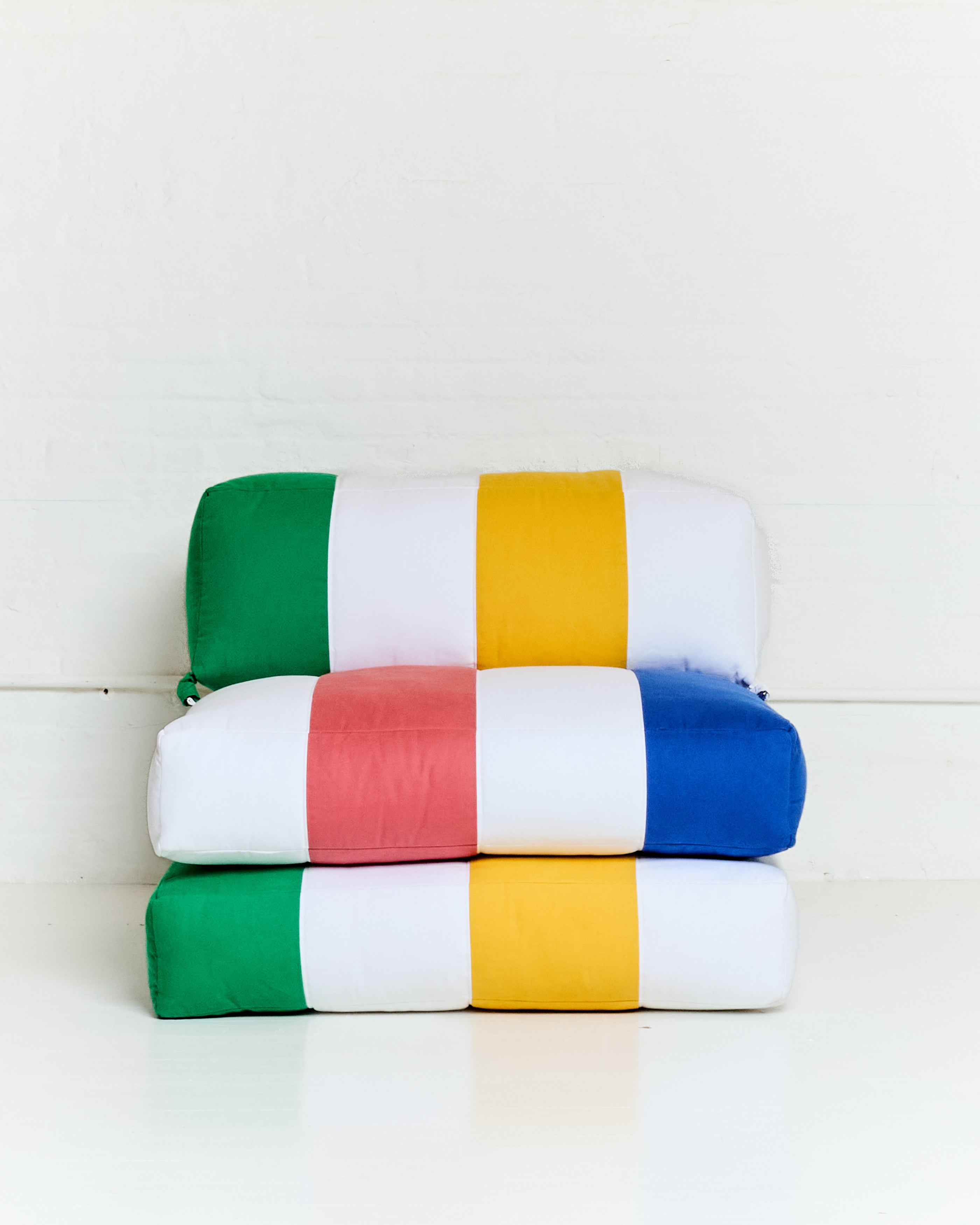 Duvet Armless Module Multi Vintage Red/Klein Blue