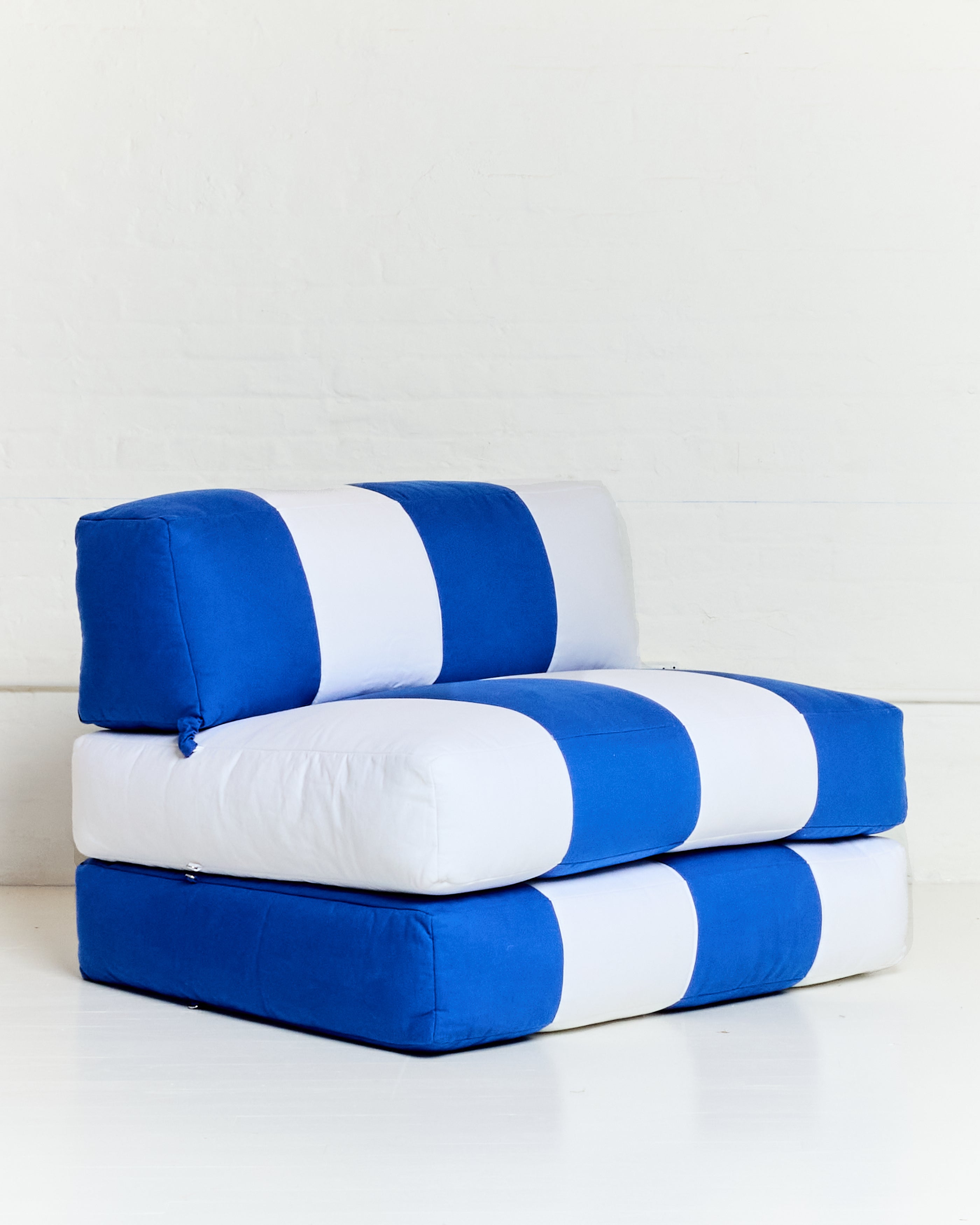 Duvet Armless Module Multi Vintage Red/Klein Blue