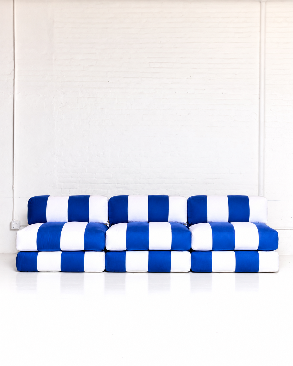 Duvet Armless Sofa Klein Blue/White